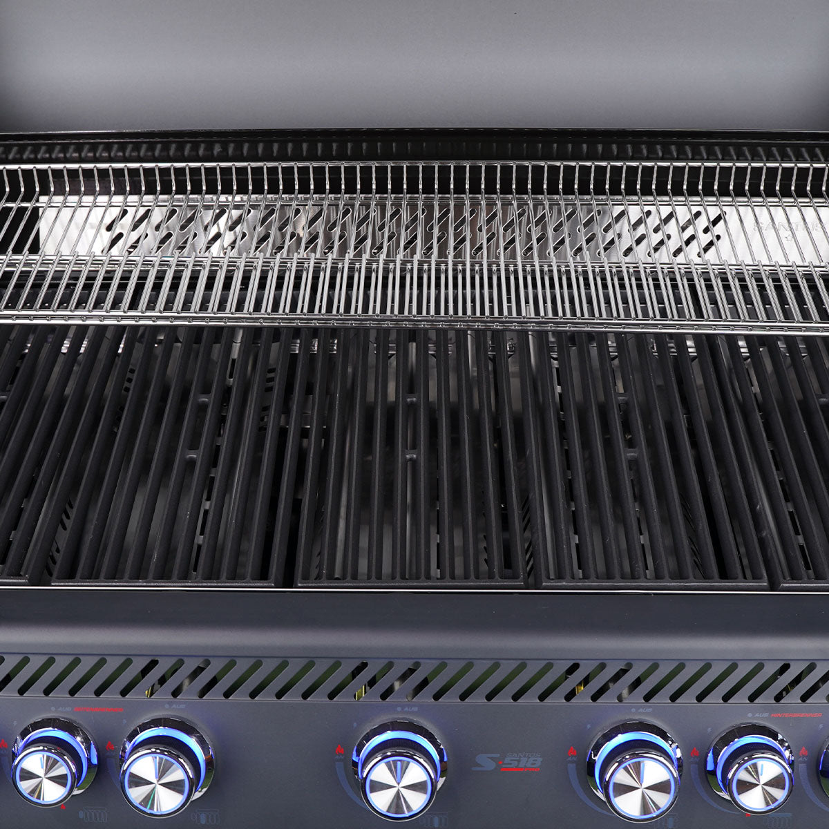 Gassgrill S-518 PRO All Black Matt 5 brennere bakbrenner - SANTOS
