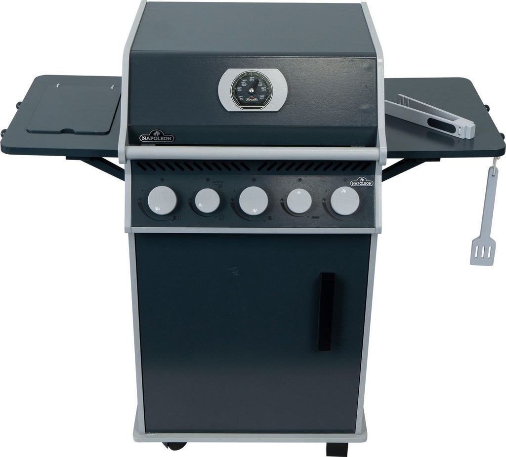 Barnegrill tre Rogue SE 425 med BBQ-tilbehør front