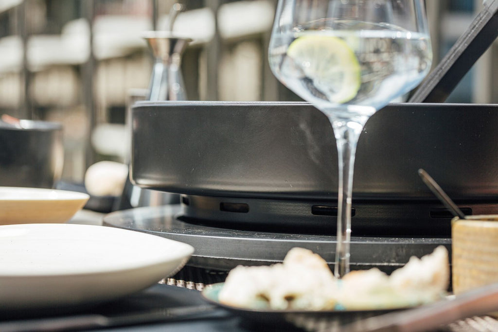 Bordgrill Tabl'O støpejern grillplate 39,5 cm i bruk