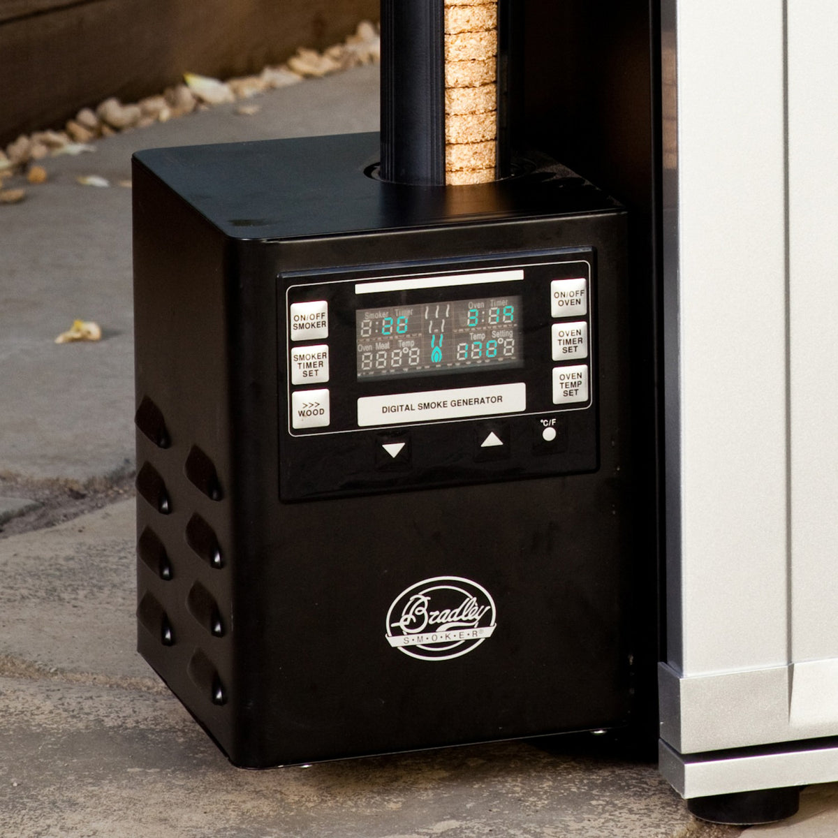 Detalj av kontrollpanel på Bradley Digital Smoker 4-Rack