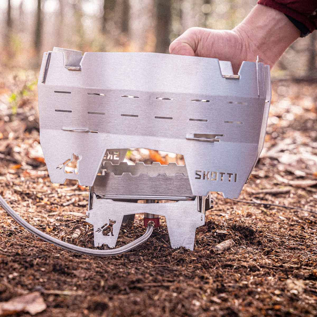 Campingkoker Skotti Booster sammenleggbar 2,1 kW i naturen