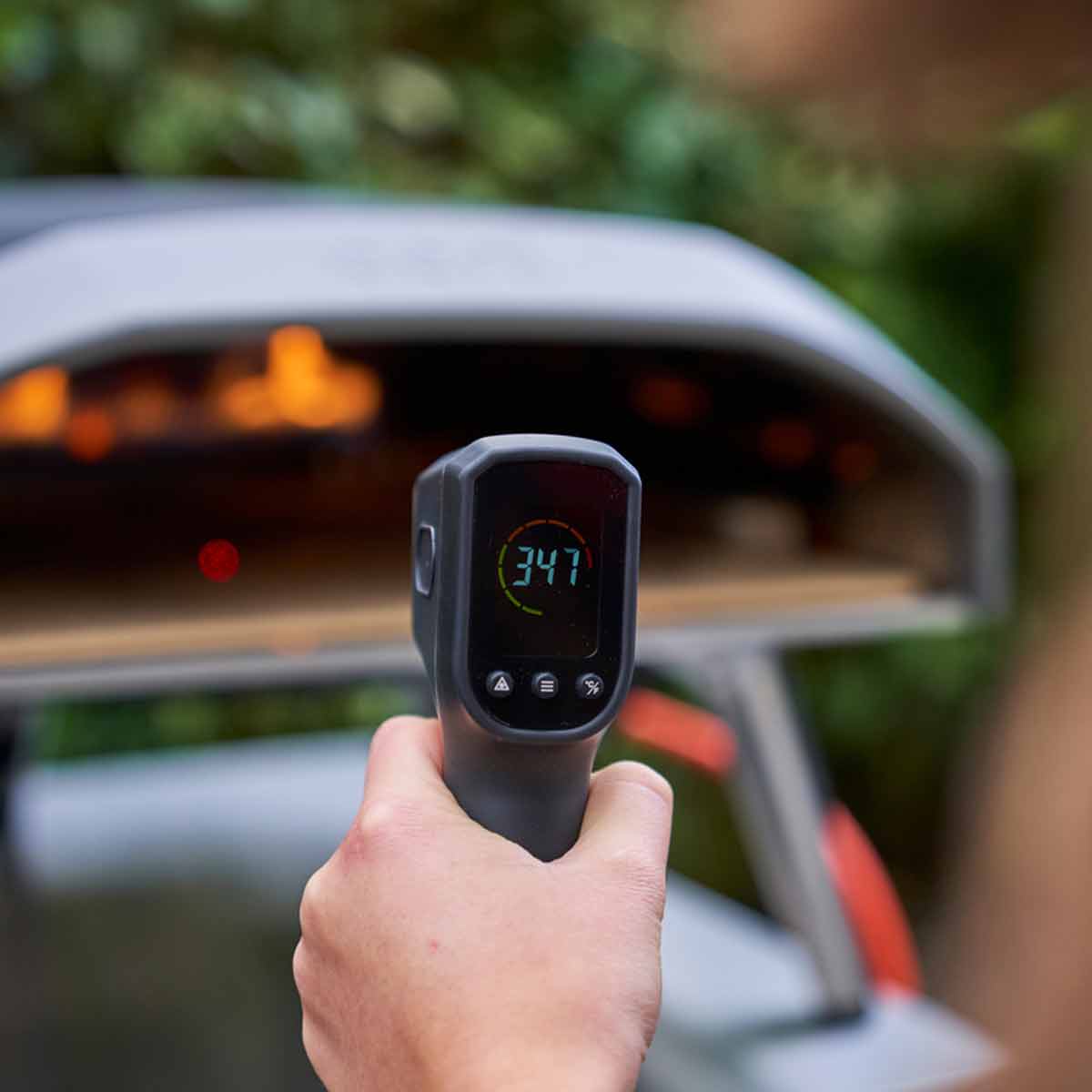 Digitalt infrarødt termometer for pizzaovn - Ooni bakside
