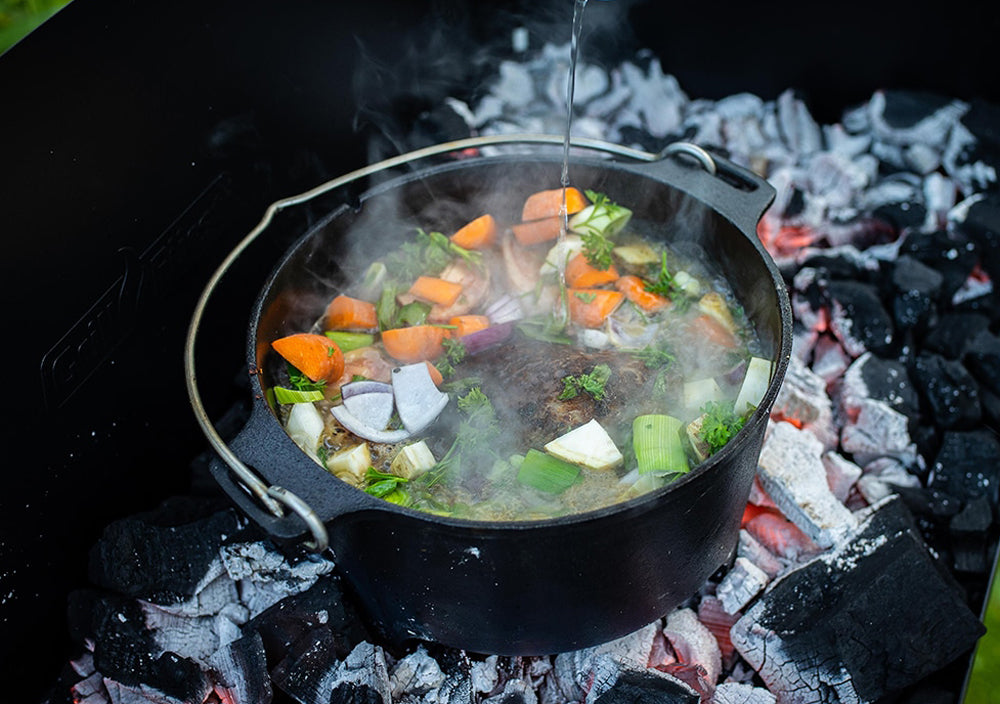 Detalj av Dutch oven BBQ Edition DO12 med startsett støpejern