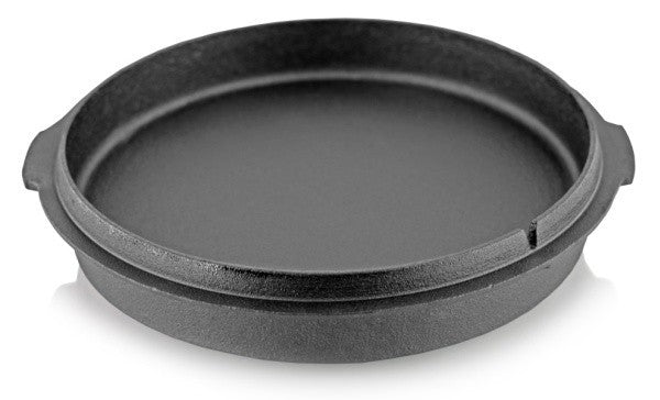 Montert Dutch oven ft9 støpejern med føtter 7,5 liter Petromax i bruk