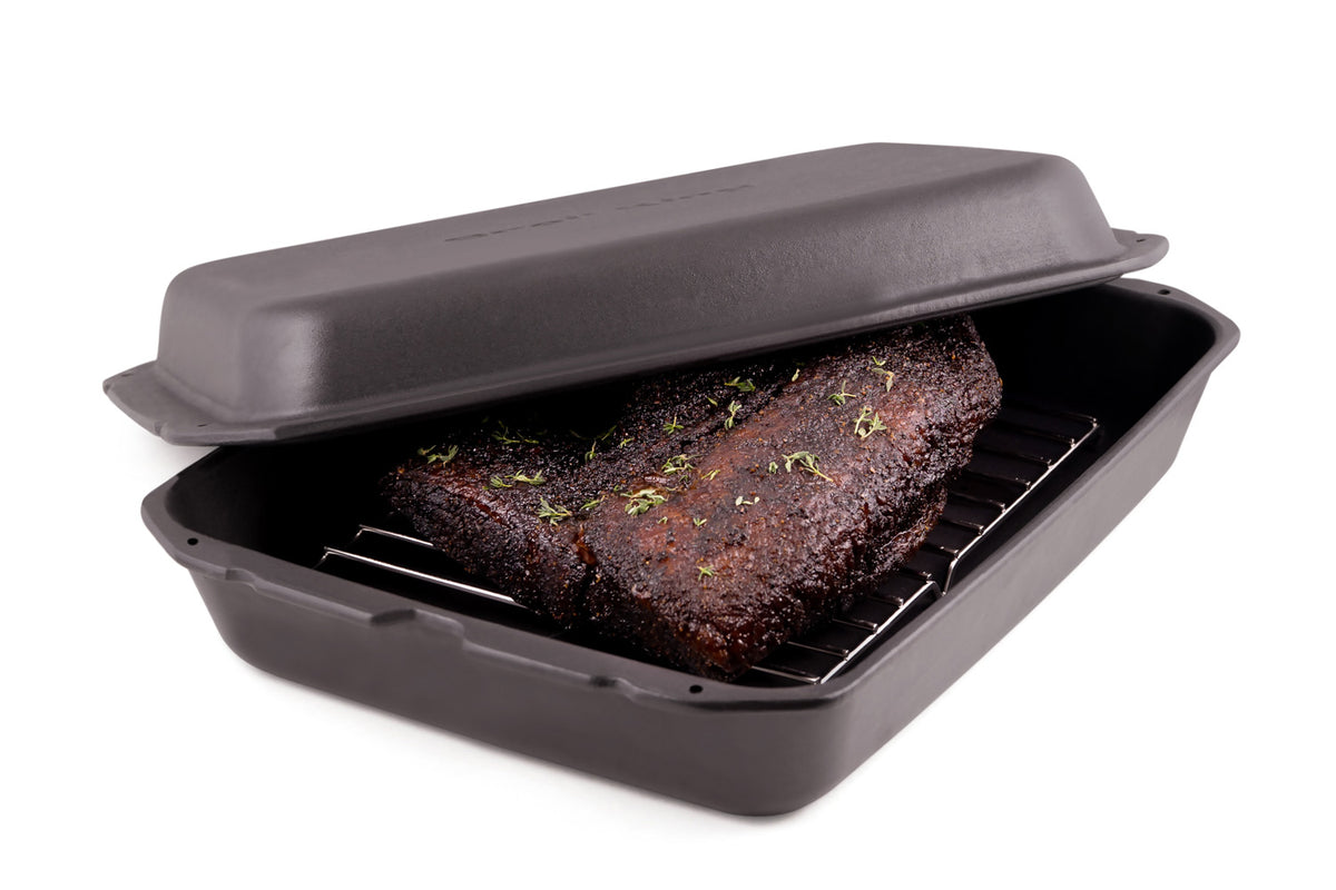 Dutch oven rektangulær støpejern med stekerist - Broil King bakside