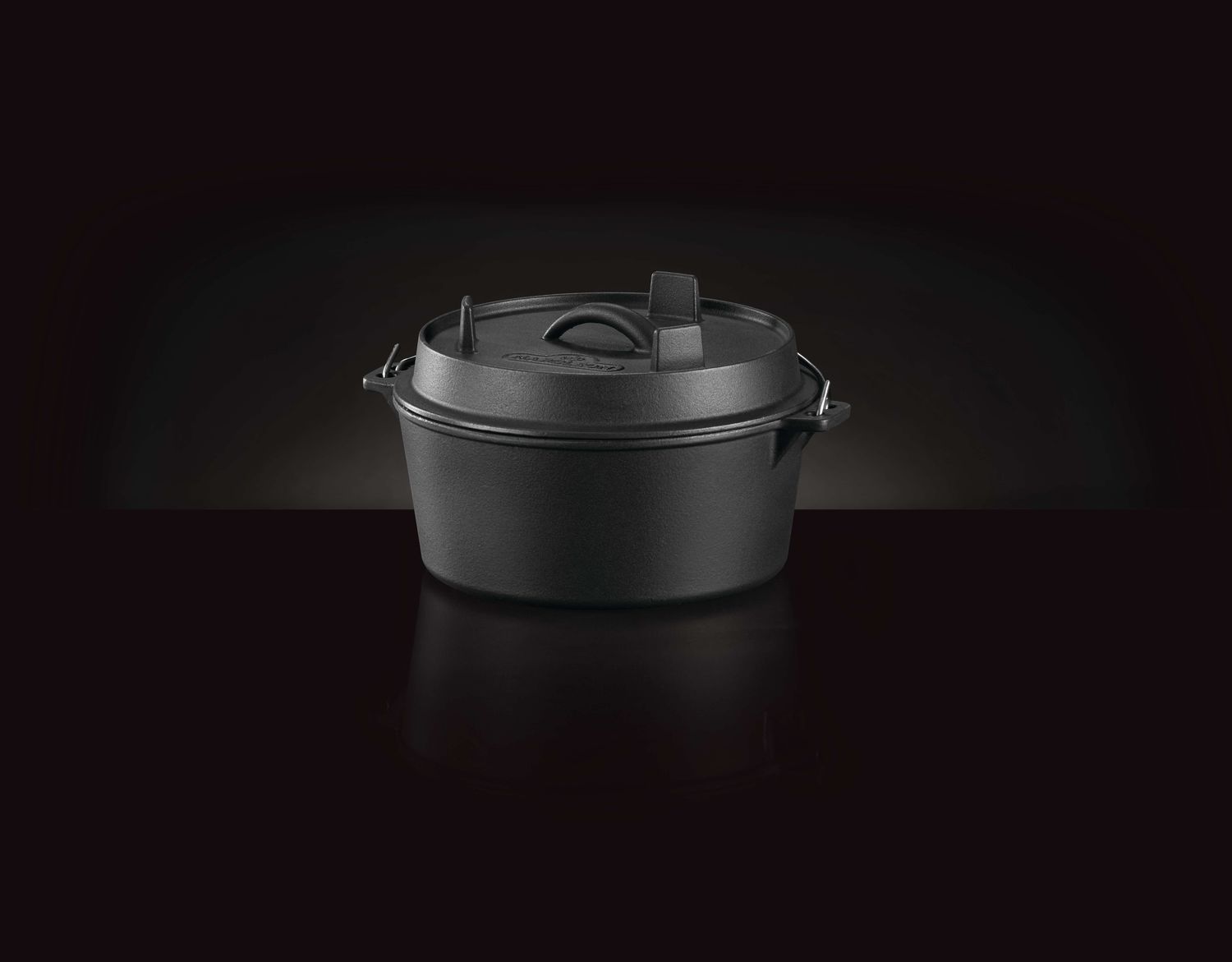 Dutch oven støpejern 24 cm med lokk 4,5 liter Napoleon nærbilde