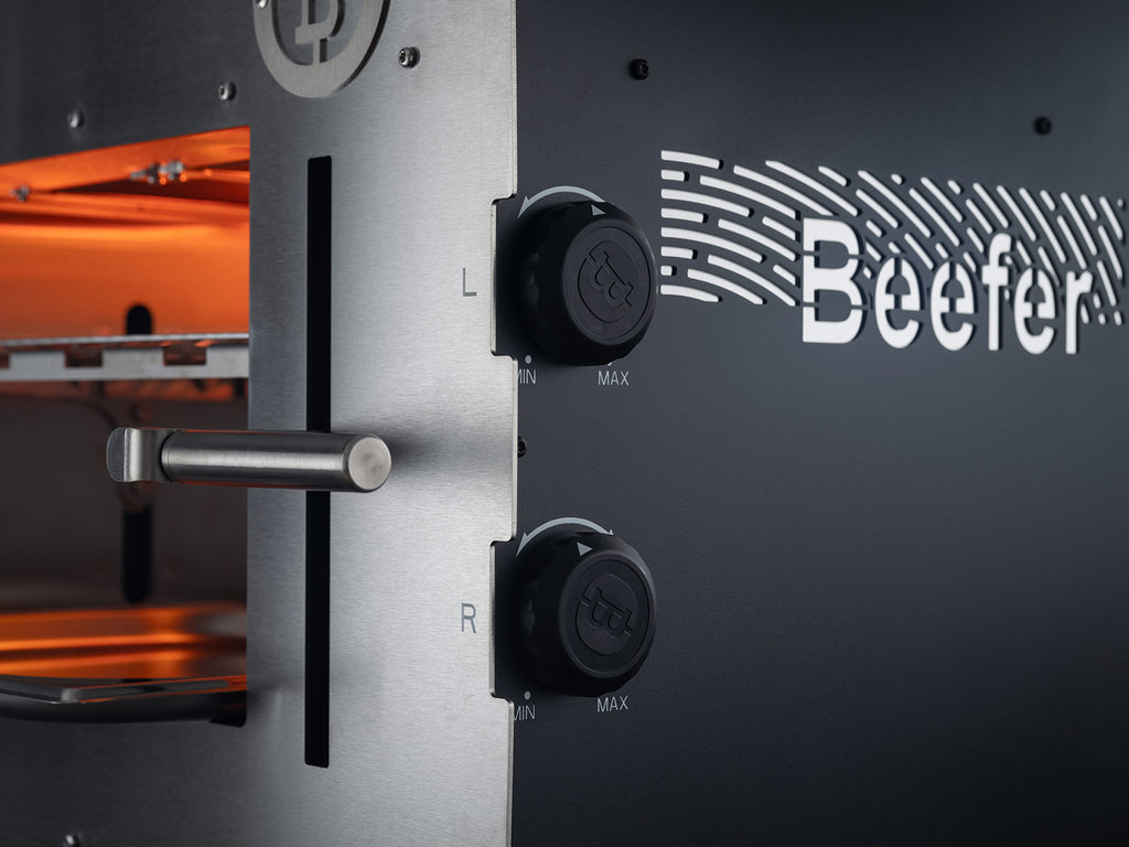 Nærbilde av grillrist på E-Beefer XL Indoor elektrisk ovnsgrill 800°C