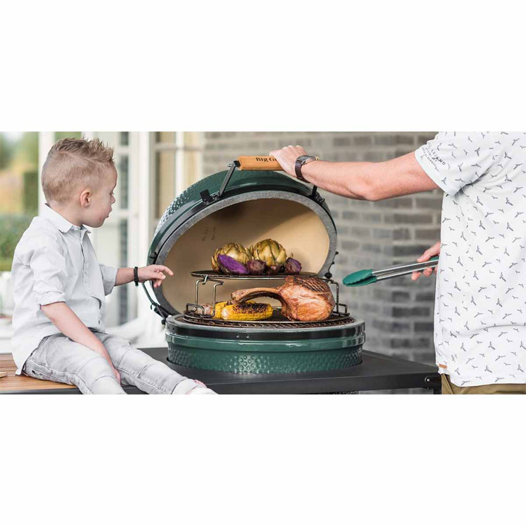 Nærbilde av EGGspander-sett 5-delt for Large Big Green Egg montert