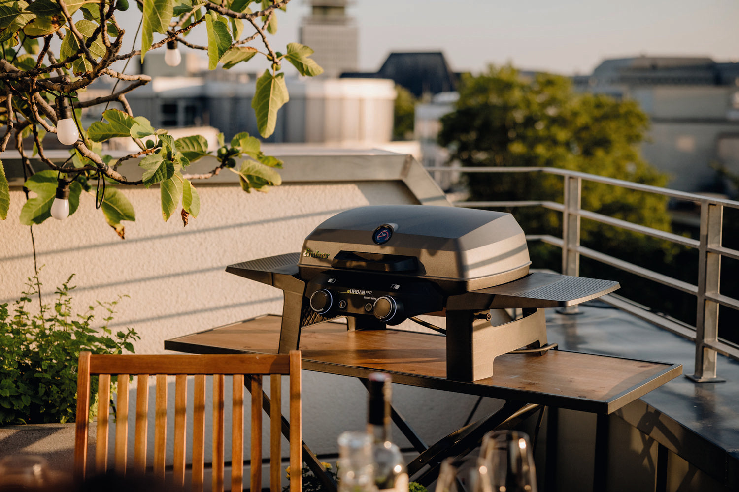 Elektrisk bordgrill eUrban Pro 2 Turbo støpejernsrist bakside