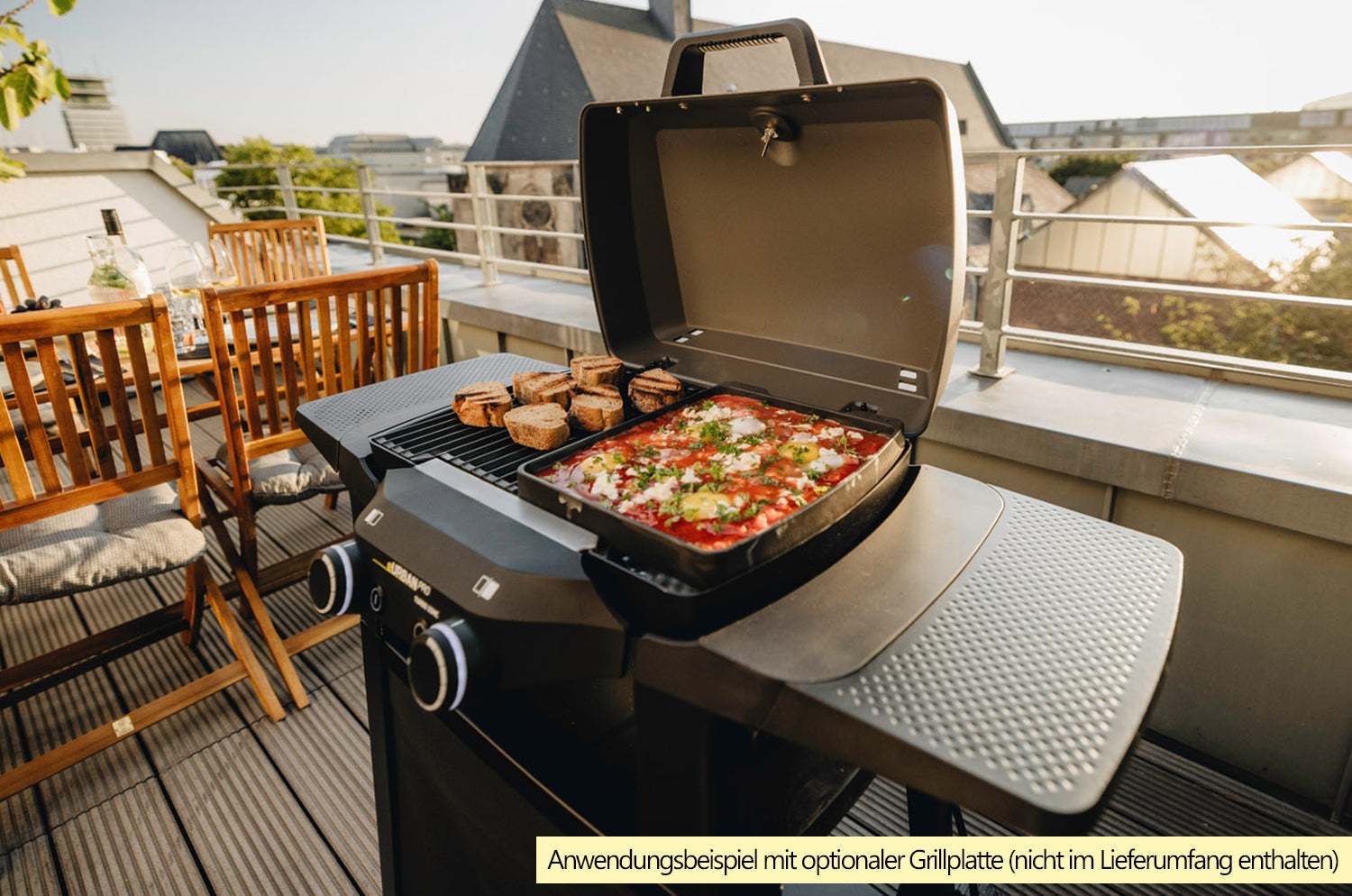 Detalj av emaljert gusseisengrist på Elektrisk grill eUrban Pro 2 Turbo inkl. tralle