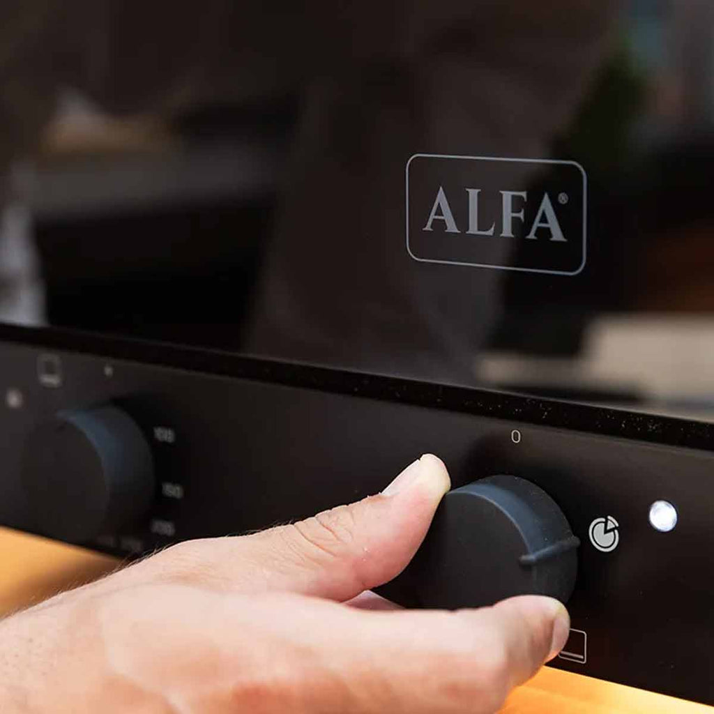 Nærbilde av kontrollpanel på Elektrisk pizzaovn Urbe 400°C pizzastein 40 cm antrasitt