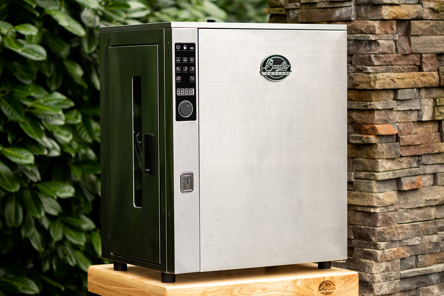 Elektrisk røykovn Professional BS1019 76 liter - Bradley Smoker bakside