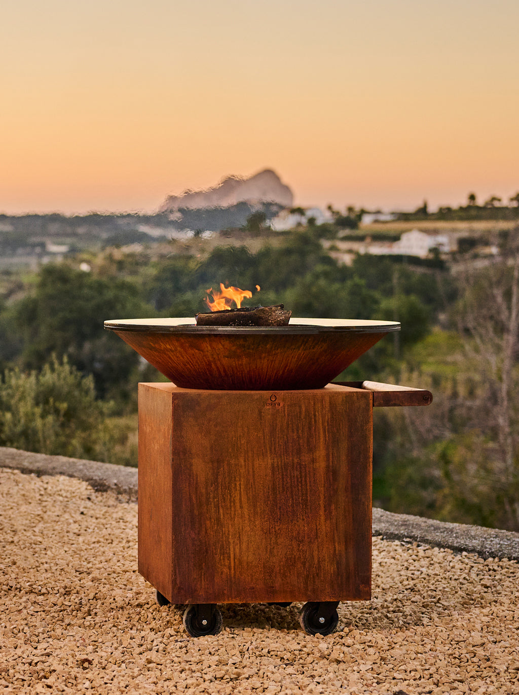Detalj av Feuerplatte Classic Corten 100 PRO 100 cm stålplate