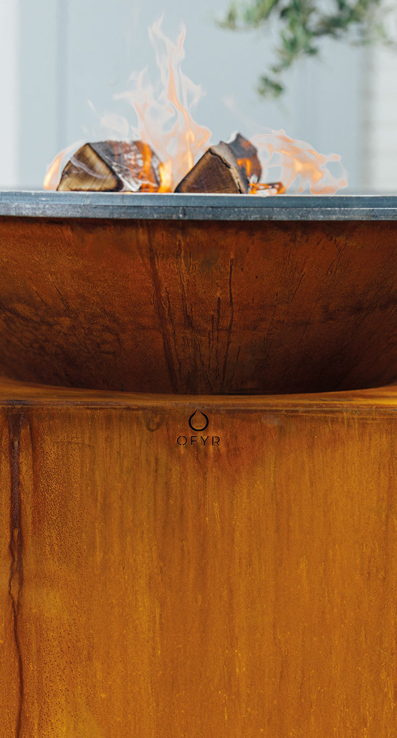 Feuerplatte Classic Corten 85 cm med grillrist under montering