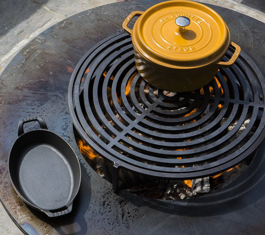 Oppbevaringsrom under Feuerplatte Classic Storage Black 85 med grillrist og tilbehør