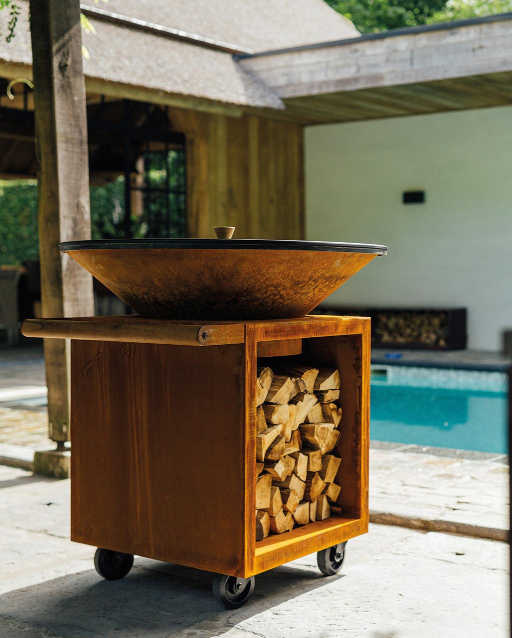 Feuerplatte Classic Storage Corten 100 PRO bakside med hjul