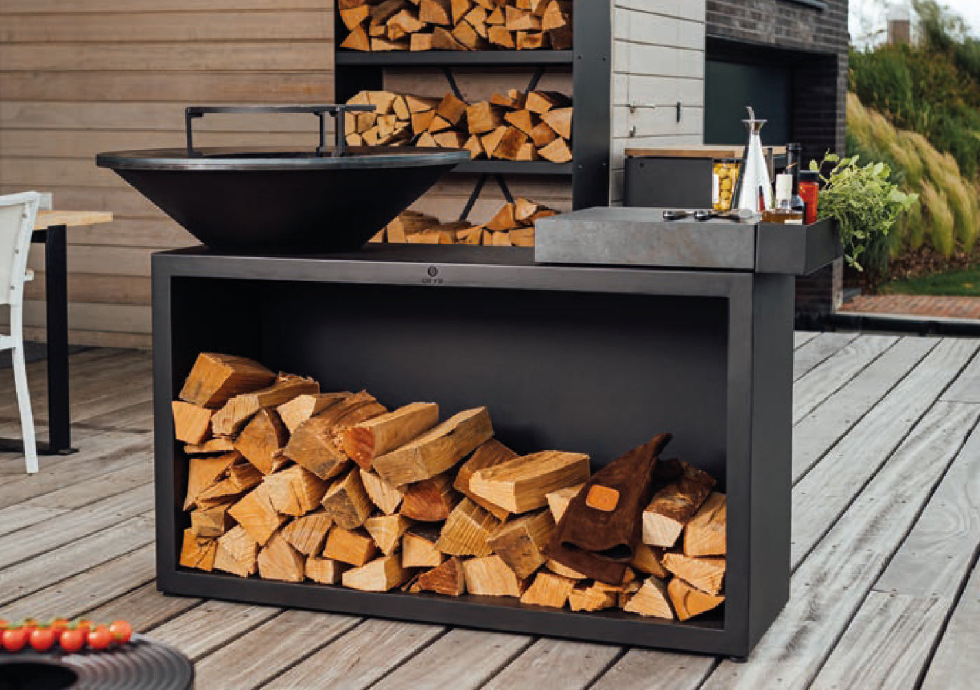 Feuerplatte Island Black 85 med keramikkbenkeplate bakside