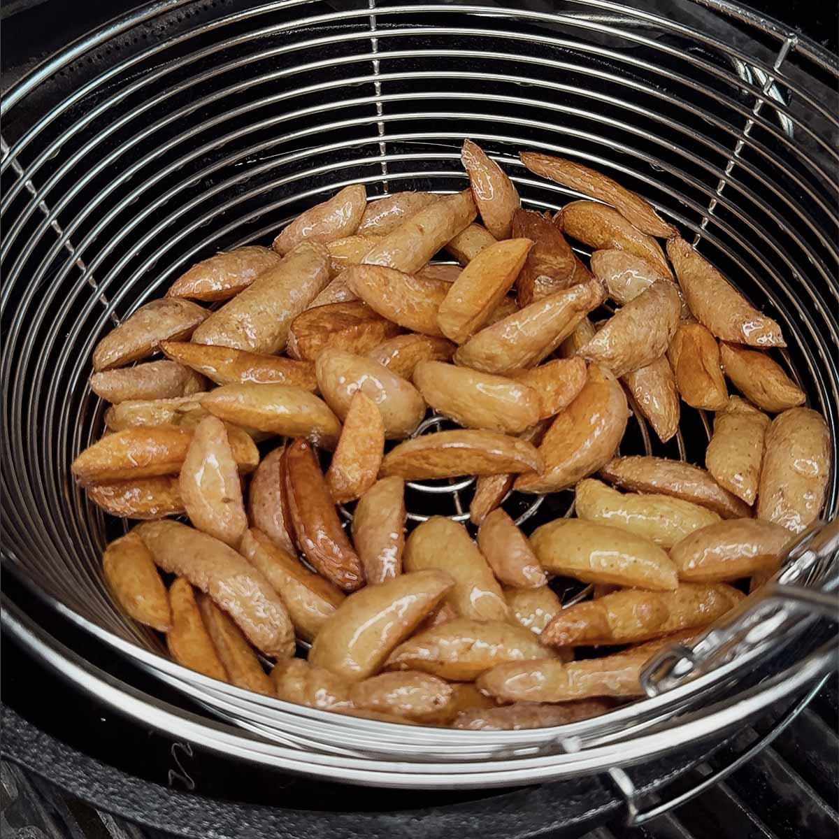 Friteringskurv for dutch oven rustfritt stål - SANTOS bakside