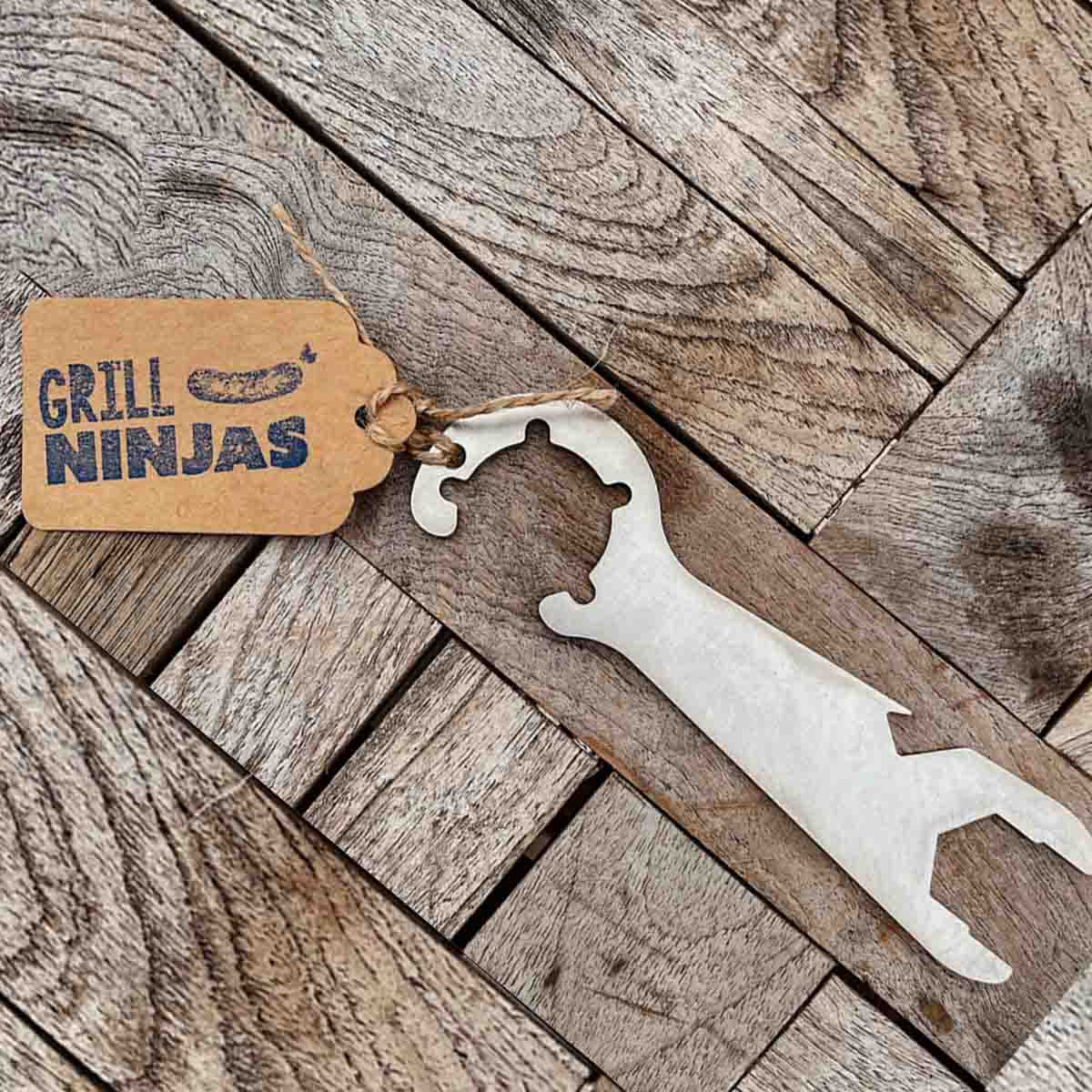 Nærbilde av Gassflaske-nøkkel rustfritt stål - GRILLNINJAS montert
