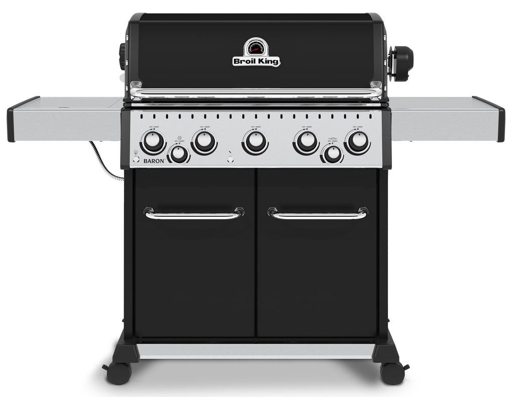 Gassgrill Baron 590 Black forfra med lukket lokk