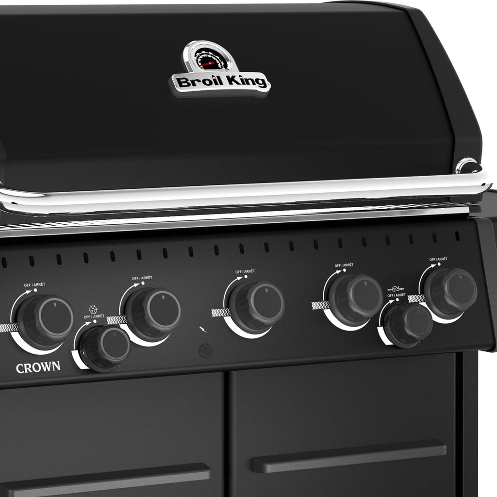 Detalj av Flav-R-Cast støpejernsrist på Gassgrill Crown 590 Shadow