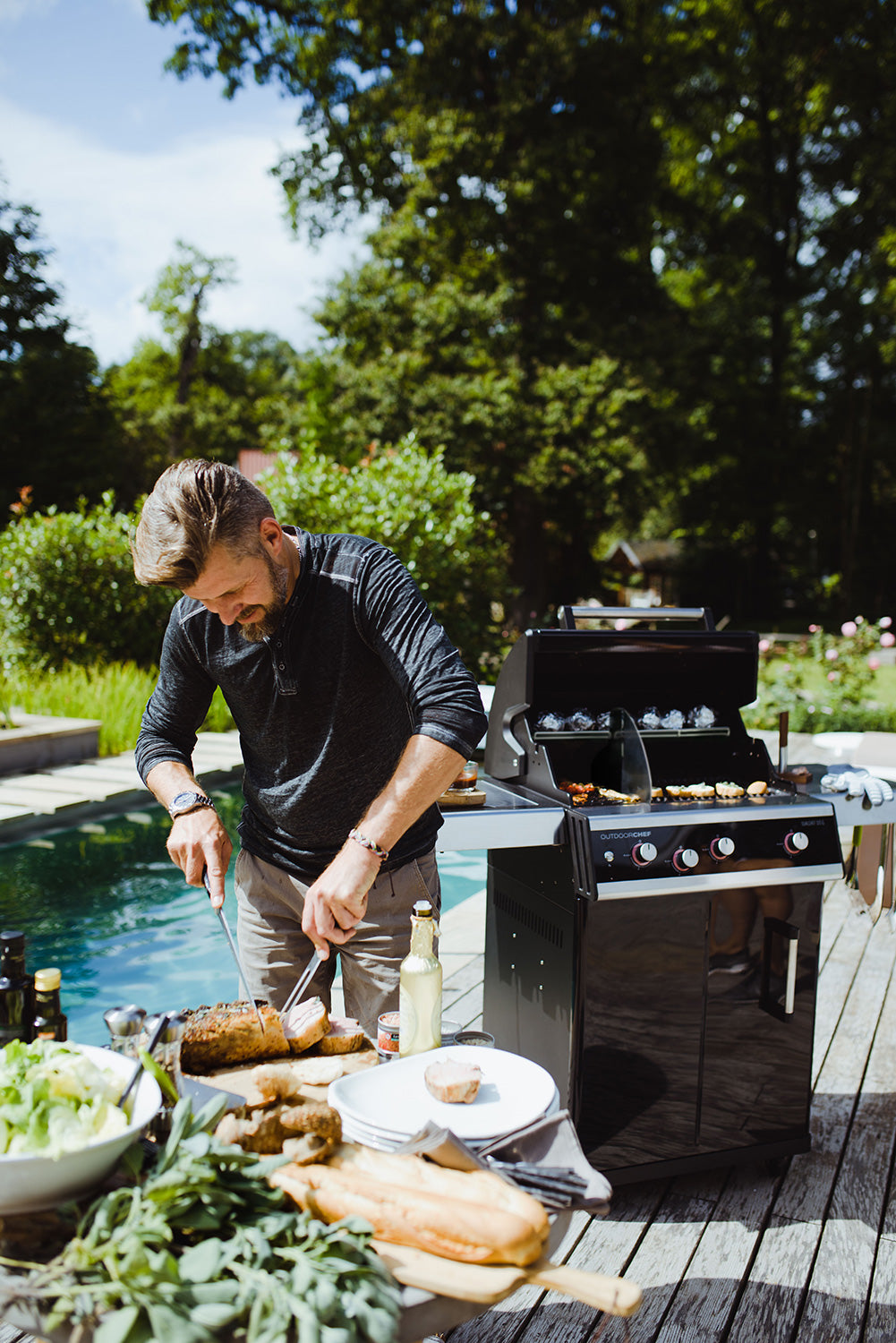 Varmestativ på Gassgrill Dualchef 325 G 3 brennere med sidebrenner