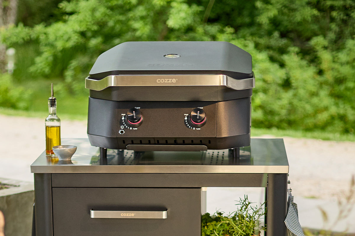 Montert Gassgrill G-500 kompakt 2 brennere 5 kW bordgrill i bruk
