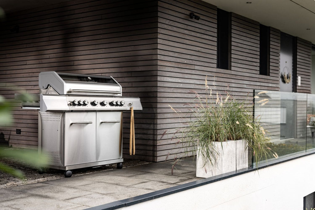 Detaljbilde av brennere på Gassgrill G621G rustfritt stål 6 brennere