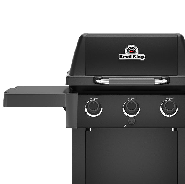 Gassflaskeplass under Gassgrill GEM 310 Shadow 3 brennere modell 2026 - Broil King