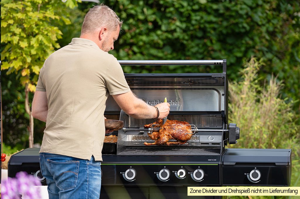 Gassgrill HEAT X-445 RB grillstasjon montert i hage