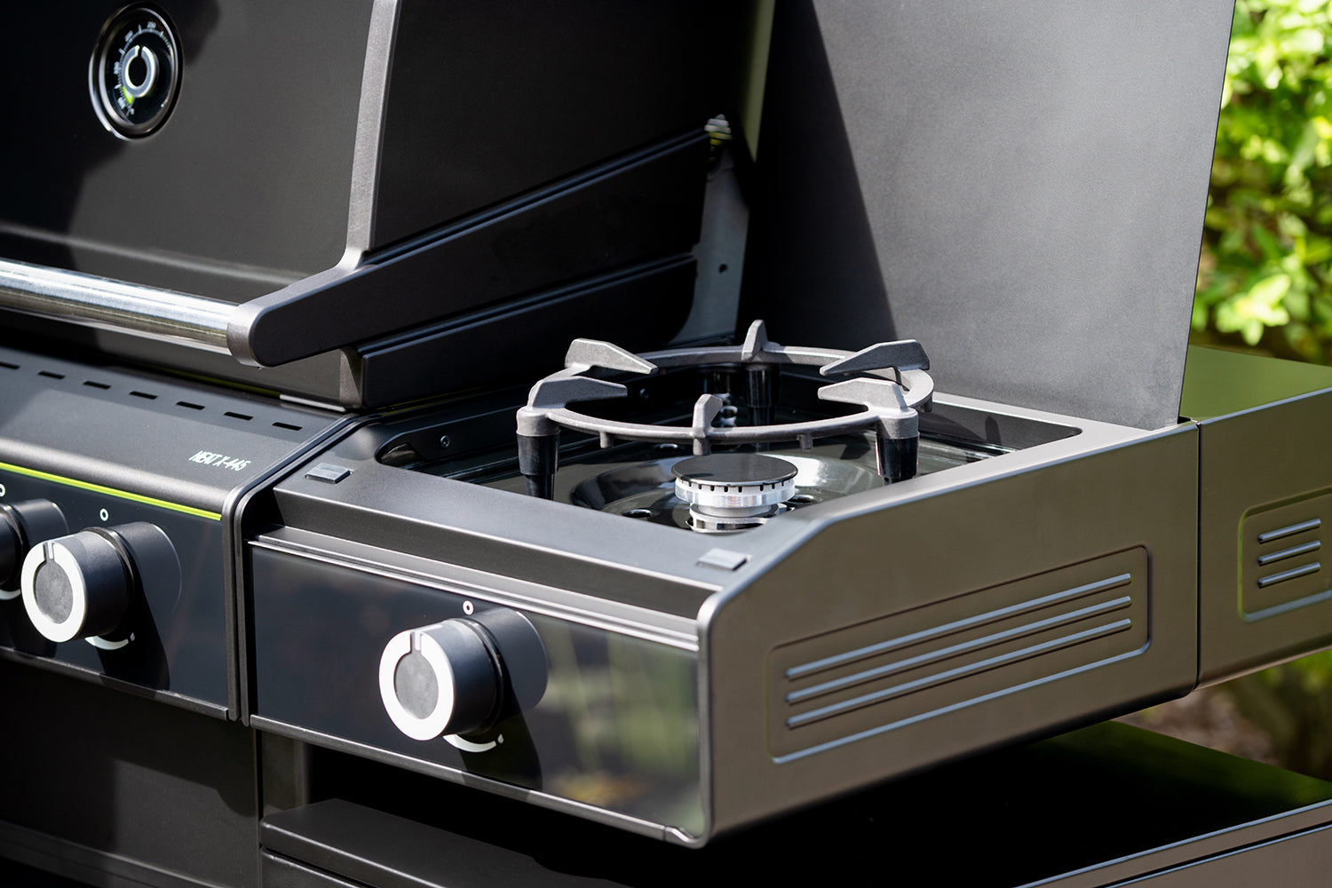 Nærbilde av grillrist på Gassgrill HEAT X-545 RB 5 brennere med bakbrenner