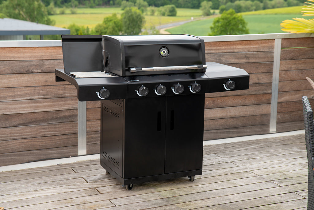 Nærbilde av emaljert stålkonstruksjon på Gassgrill HEAT C-435 RB
