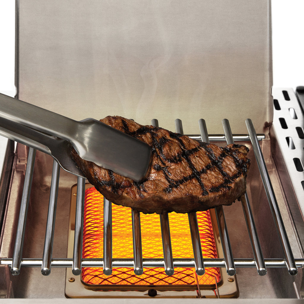 Montert Gassgrill Imperial 690 XL PRO Black IR i hage