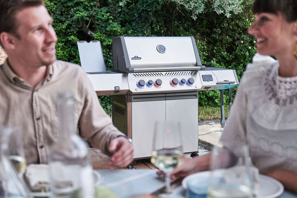 Sidebrenner på Gassgrill Prestige 500 Connected rustfritt stål