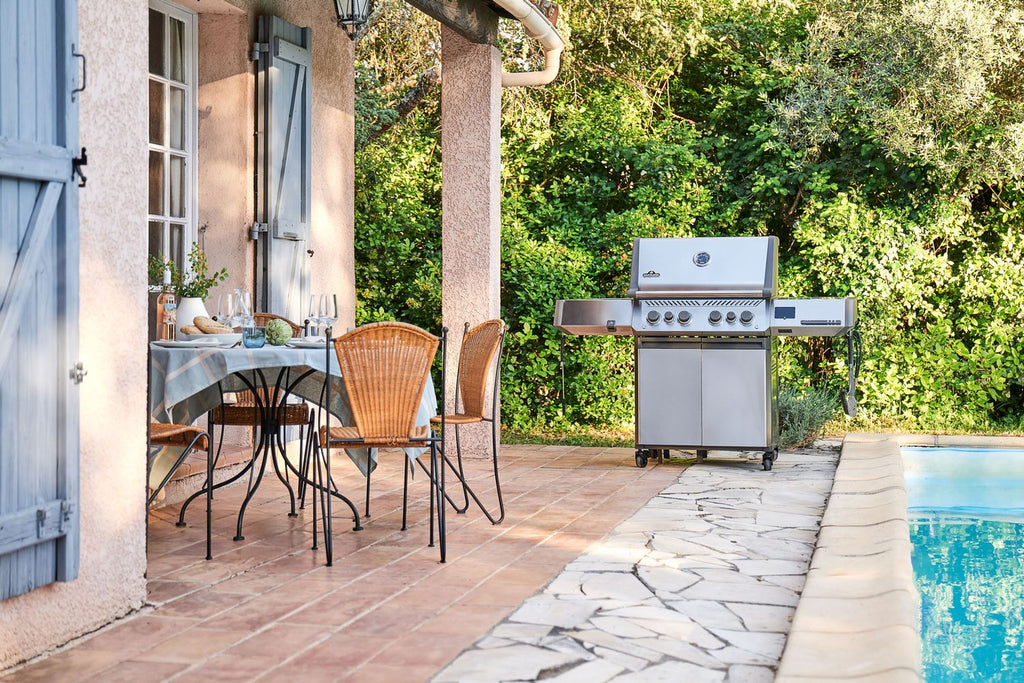 Detalj av Sizzle Zone på Gassgrill Prestige 500 Connected rustfritt stål