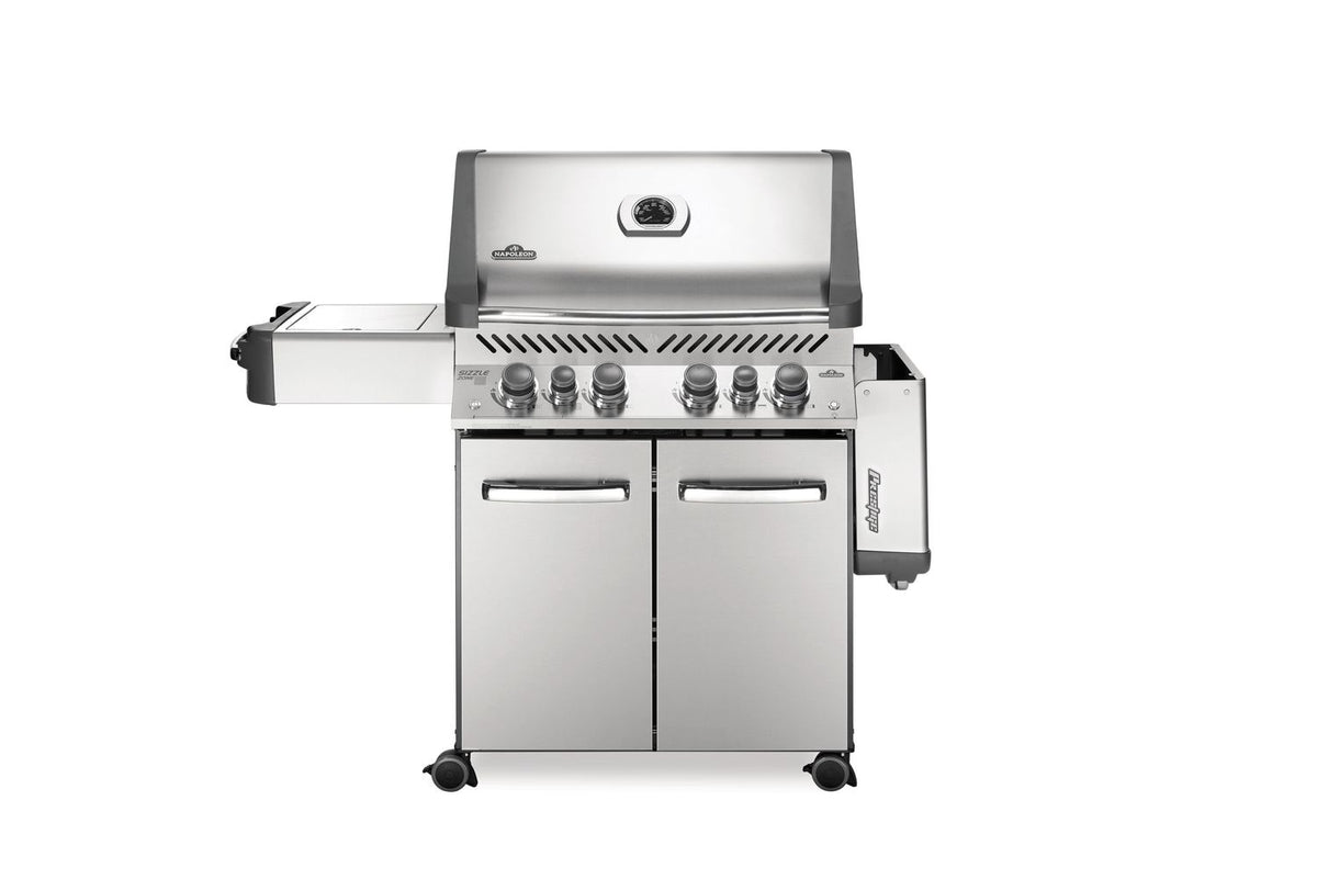 Montert Gassgrill Prestige 500 rustfritt stål naturgass 4 brennere med åpnet lokk