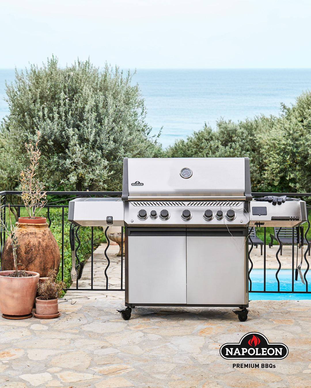 Gassgrill Prestige 665 Connected rustfritt stål bakside