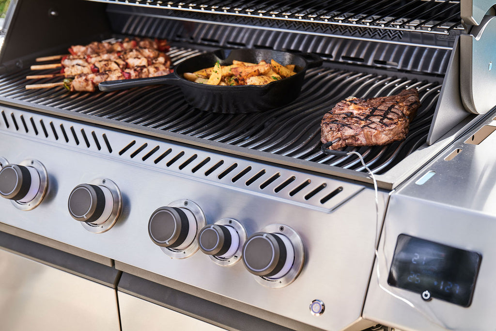 Nærbilde av Sizzle Zone på Gassgrill Prestige 665 Connected rustfritt stål