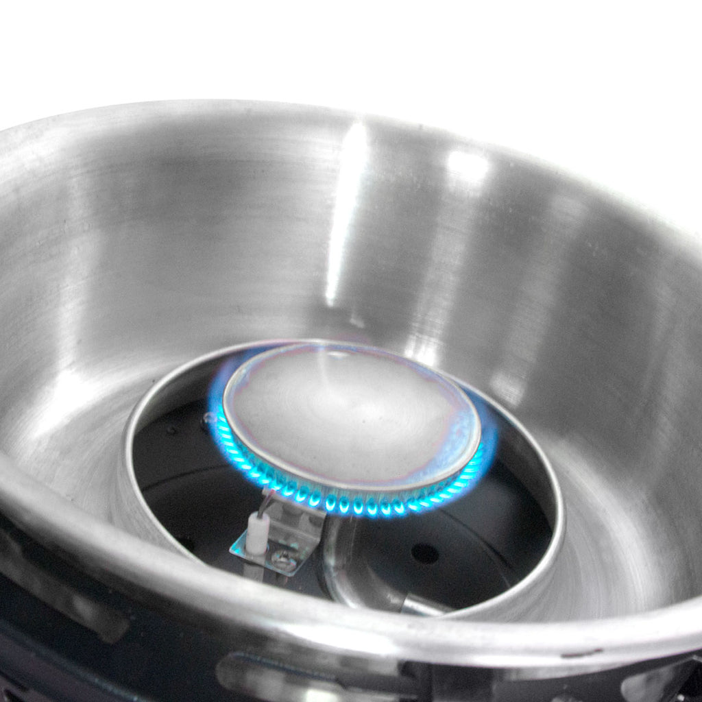 Gassgrill Pro Gas Black med perforert grillplate matt svart - Cobb sideprofil