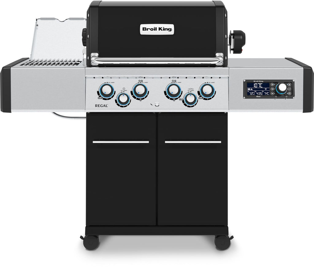Detalj av iQue digital kontrollpanel på Gassgrill Regal Q 490 IR Smart Grill iQue