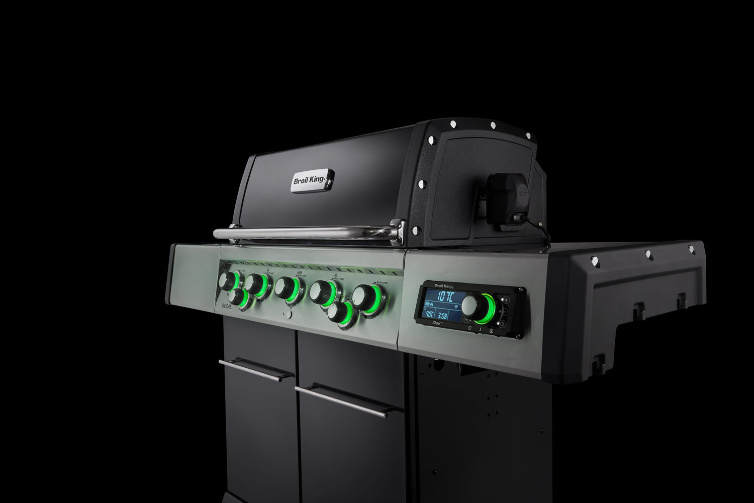 Sidebrenner og rotisseri på Gassgrill Regal Q 590 IR Smart Grill med iQue 5 brennere