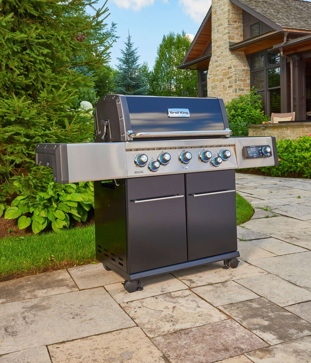 Toppview av Gassgrill Regal Q 590 IR Smart Grill med iQue 5 brennere