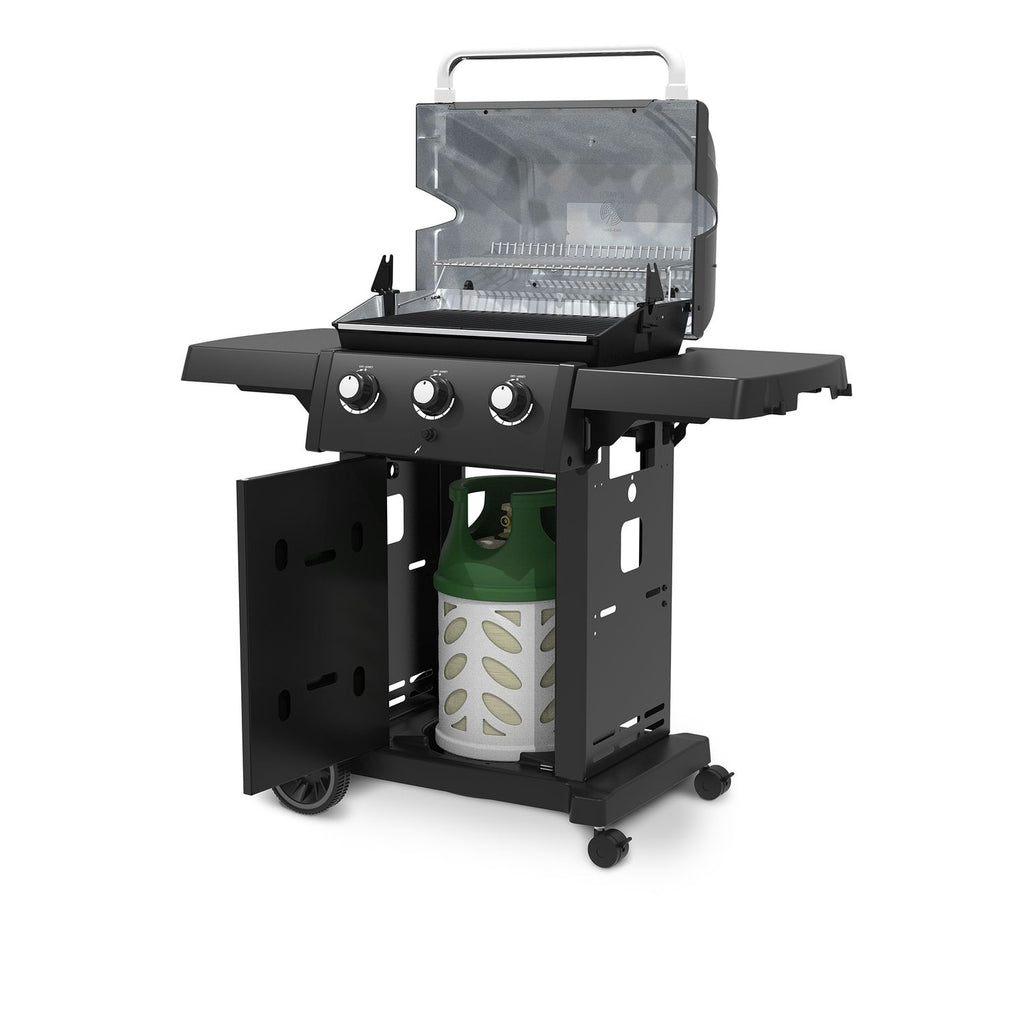 Gassgrill Royal 320 Shadow 3 brennere støpejernsrist montert i hage