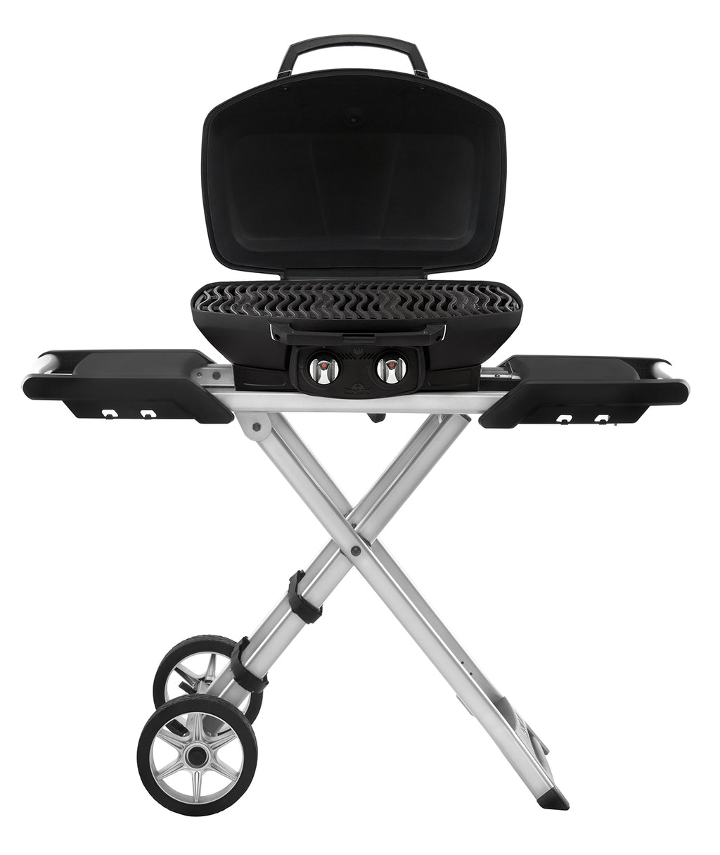 Bakside av Gassgrill TravelQ PRO285 svart med klappbar vogn