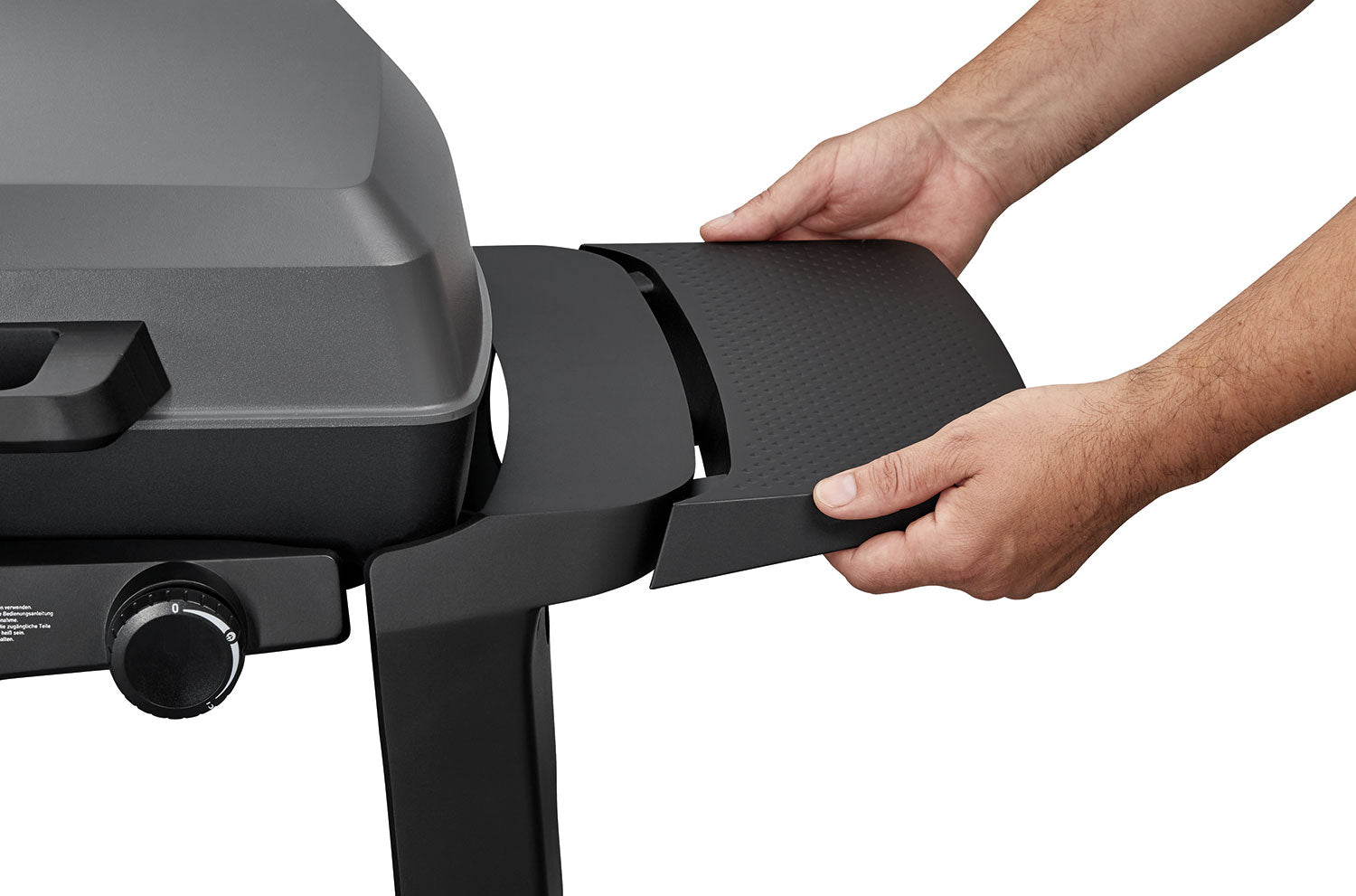 Sidevisning av Gassgrill Urban II Pro med tralle 2 brennere støpejernsrist