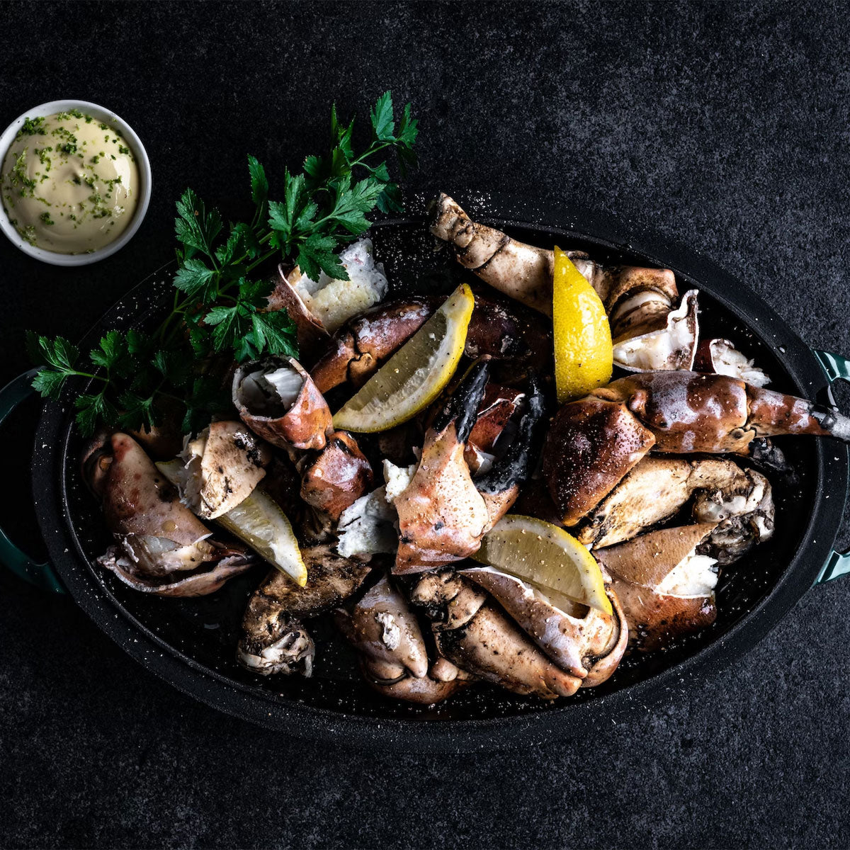 Åpnet side i grillbok Modus Operandi keramisk grill Big Green Egg