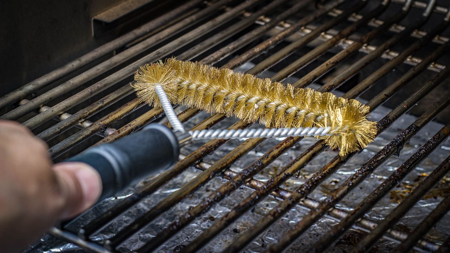 Grillbørste messing 3-sidig 39,5 cm - Grillfürst detalj nærbilde