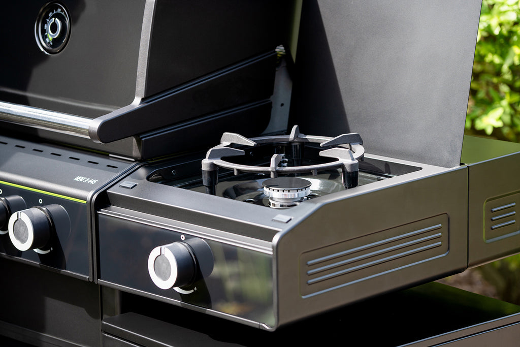Oversikt over grillflate med rustfritt stål rist-sett på HEAT X-345 RB