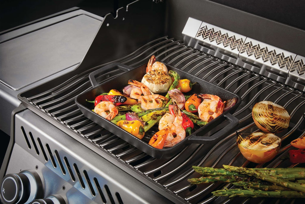 Bakside av Grillpanne støpejern 25x25 cm med WAVE™-rillemønster - Napoleon