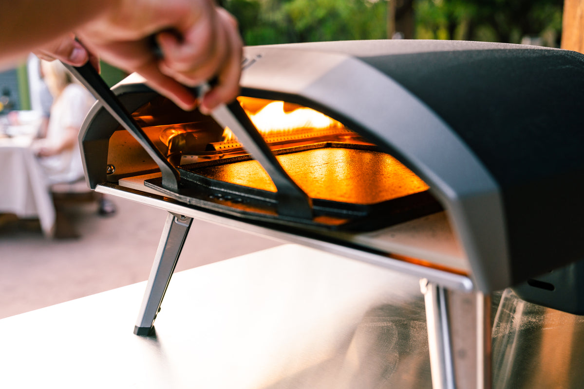 Detalj av håndtak på Grillpanne støpejern vendbar med avtakbare håndtak - Ooni